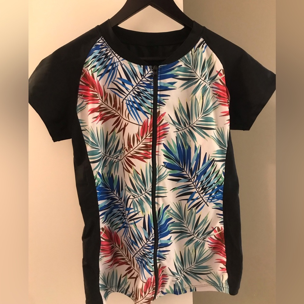 Swim top (rash guard)